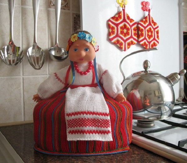 Кукла на чайник своими руками
