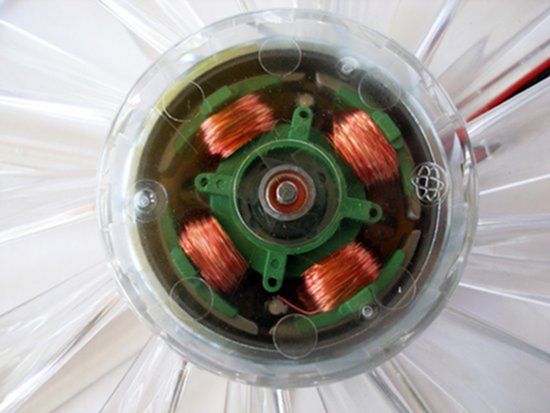 Общий вид электромотора в вентиляторе