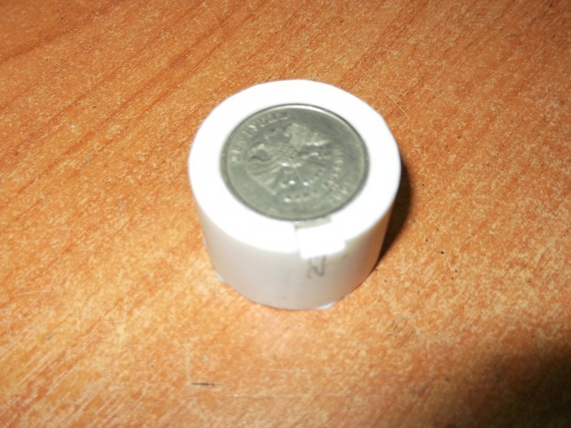 монета 010