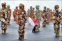 Скульптуры из автозапчастей и мусора