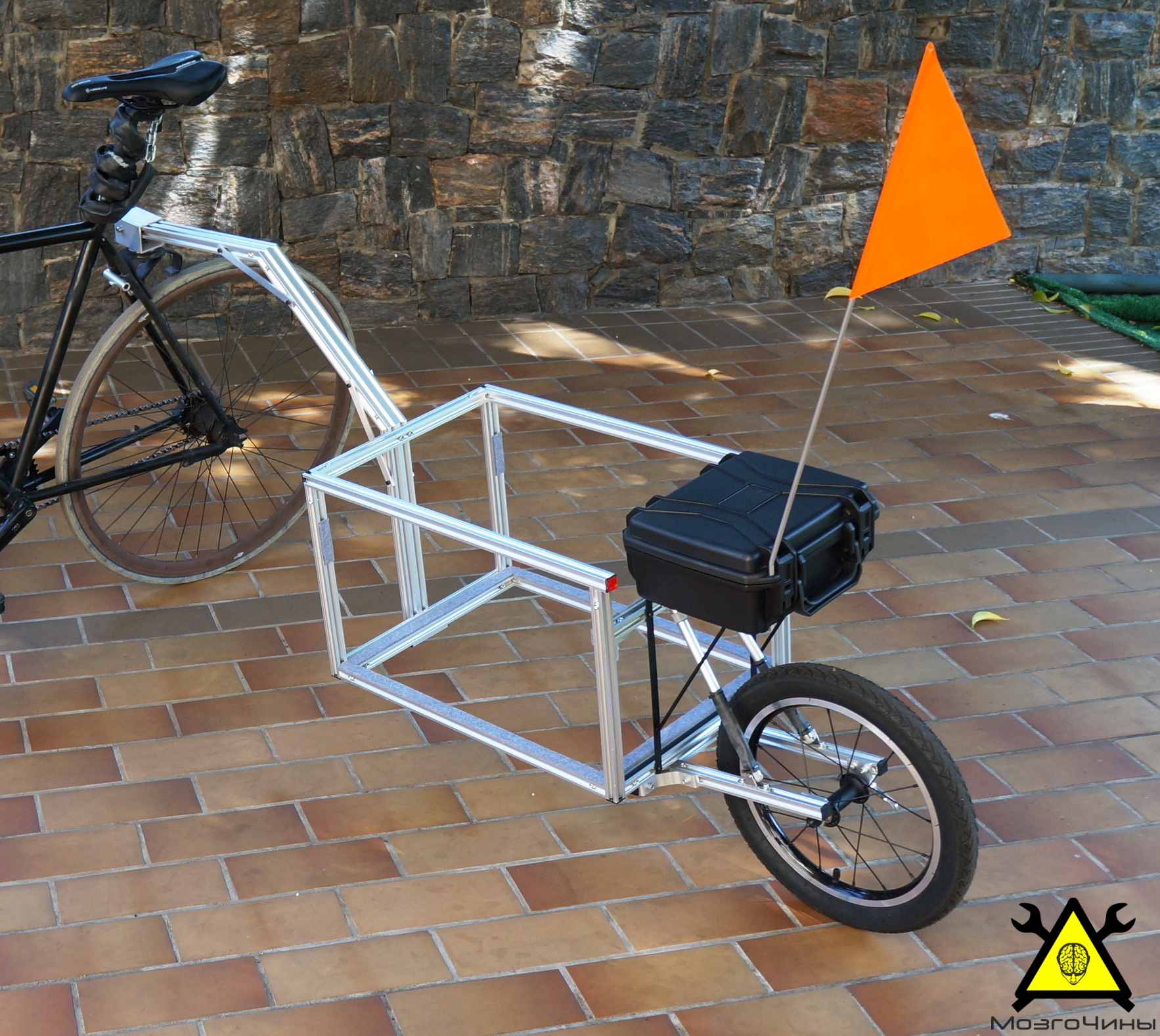 Самодельный одноколёсный прицеп для велосипеда с амортизатором