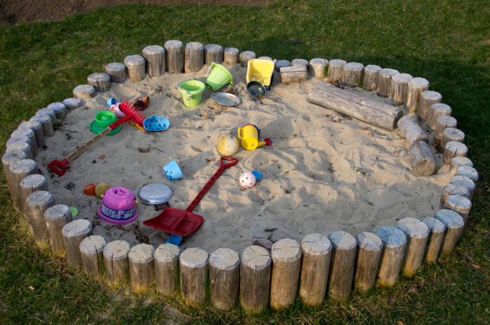 Песочница для детей на даче: как сделать своими руками - фото идеи